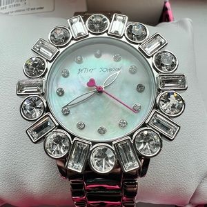 Betsey Johnson  crystal watch
No box 
Needs battery